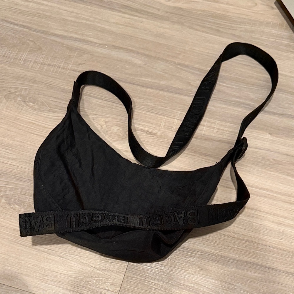 BAGGU Black Crossbody Bag